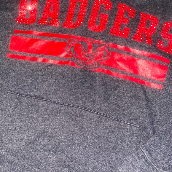 Wisconsin Badgers Hoodie and Joggers Set - Picture 9 of 13